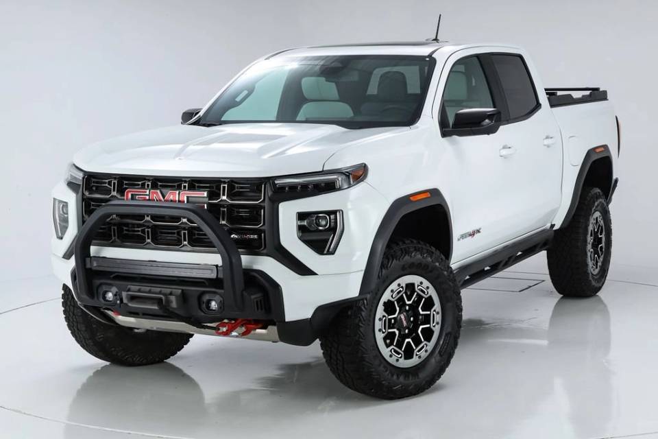 2023 GMC Canyon