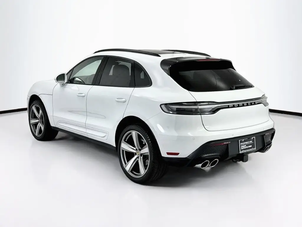 2025 Porsche Macan Base - Photo 24