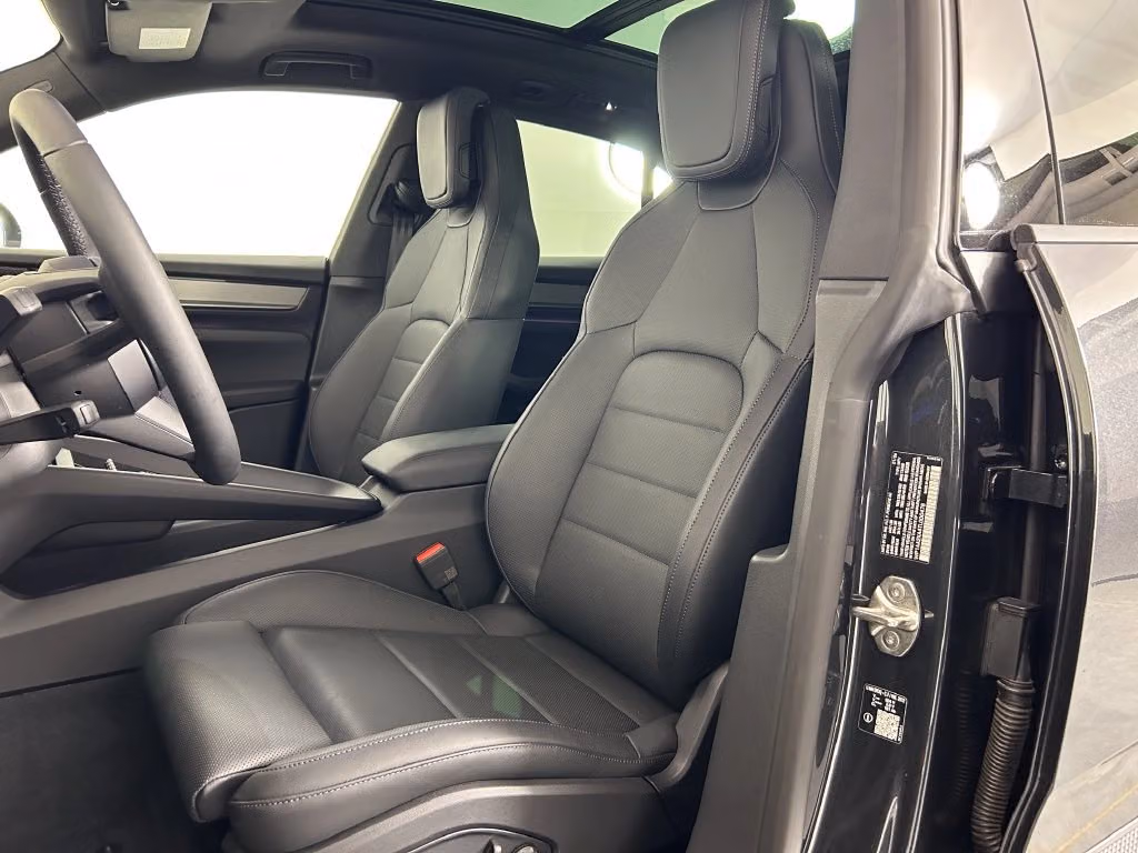 2026 Porsche Macan Base - Photo 36