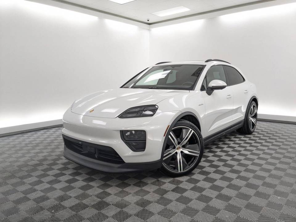 2025 Porsche Macan