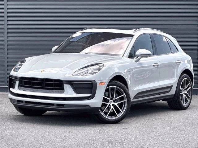 2022 Porsche Macan