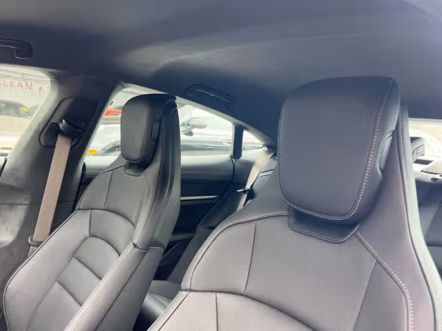 2025 Porsche Taycan Turbo - Photo 18