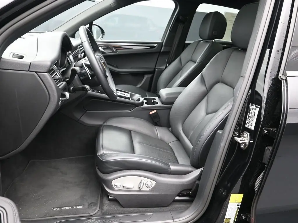 2025 Porsche Macan Base - Photo 40