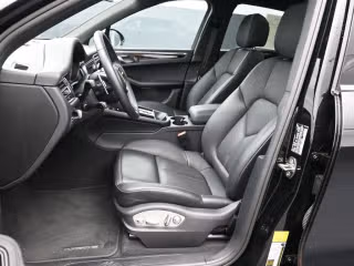 2025 Porsche Macan Base - Photo 33