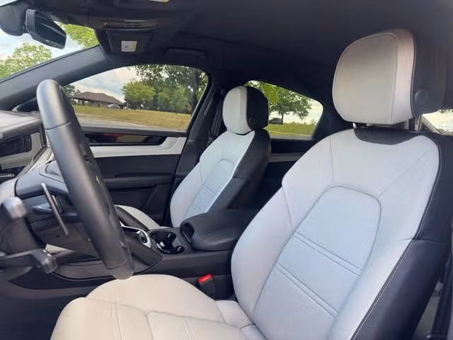 2025 Porsche Cayenne Coup Base - Photo 35