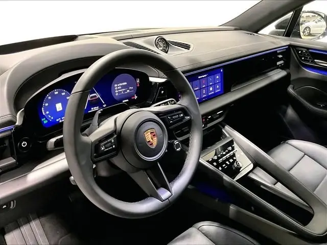 2026 Porsche Macan Base - Photo 32