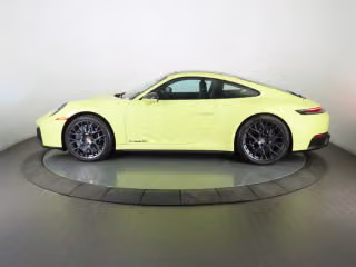 2025 Porsche 911 GTS - Photo 9