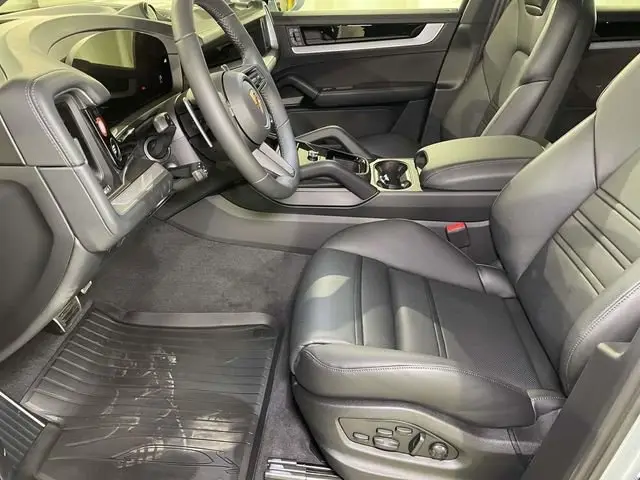 2026 Porsche Cayenne S - Photo 39