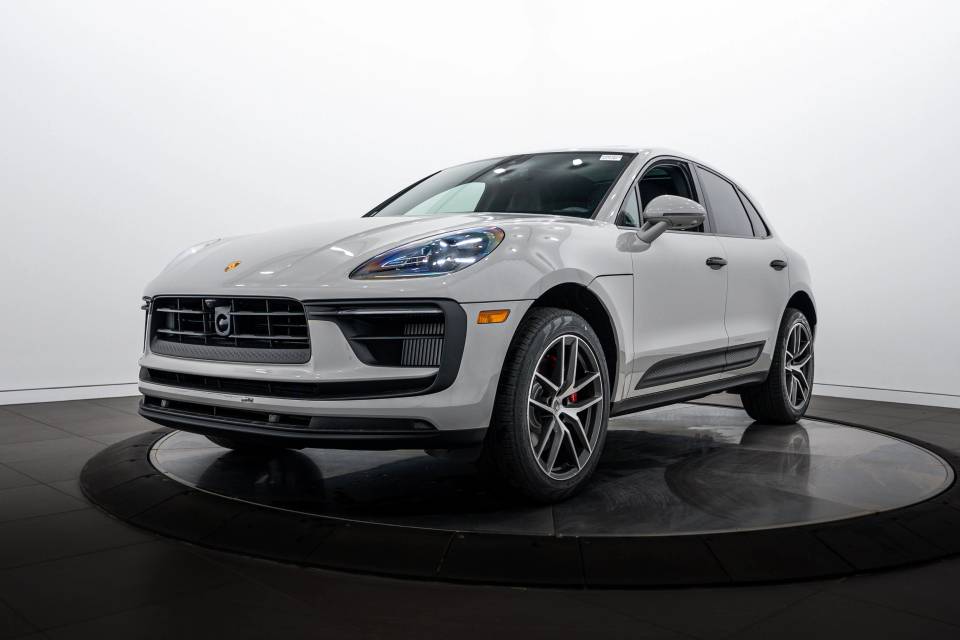 2026 Porsche Macan S