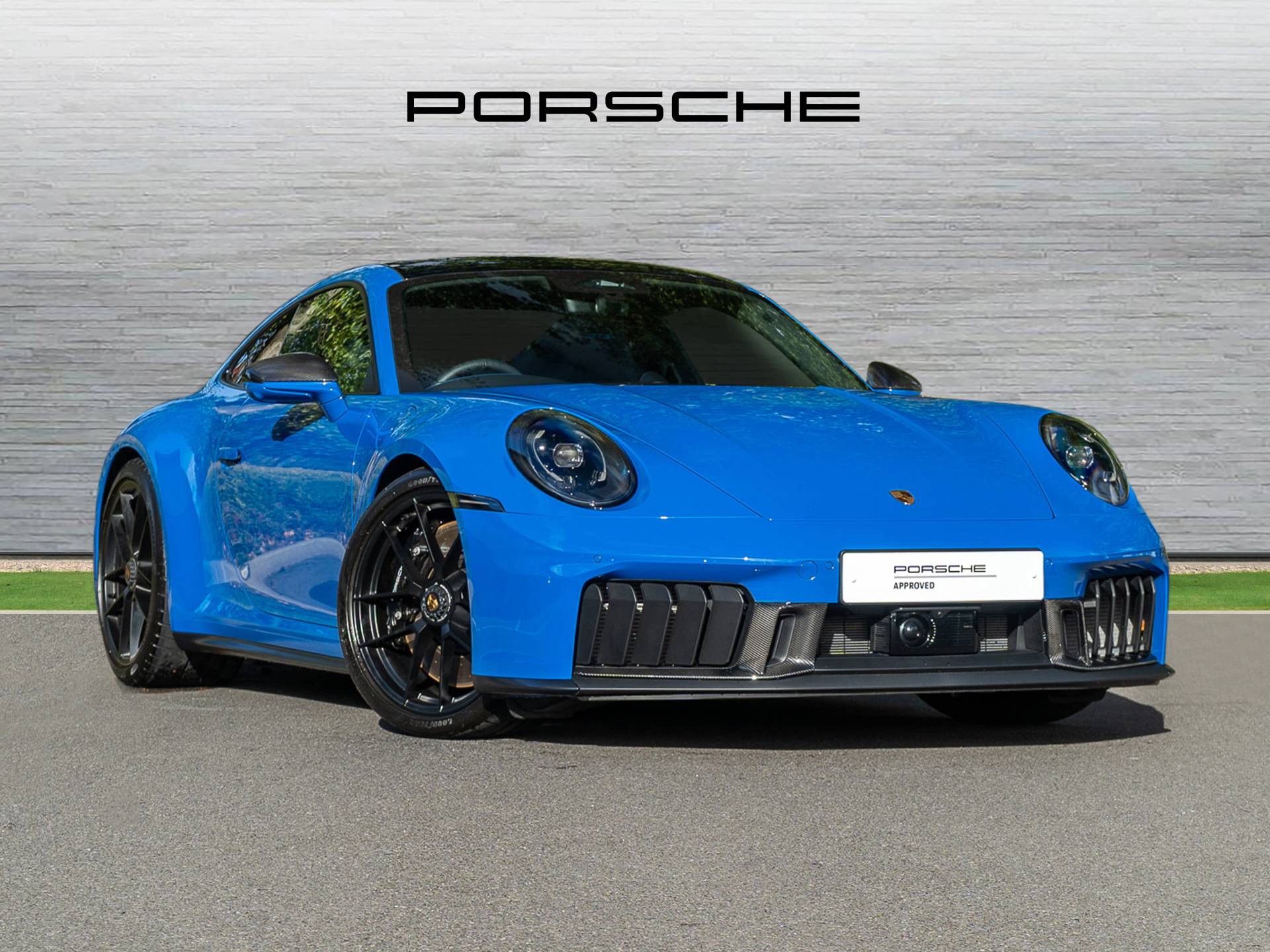 911 Carrera 4 GTS, photo 1 of 47