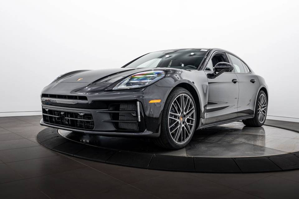 2026 Porsche Panamera