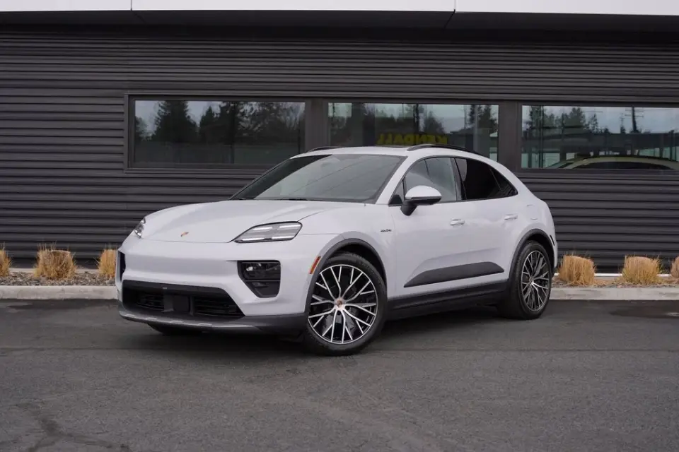 2026 Porsche Macan Base - Photo 7