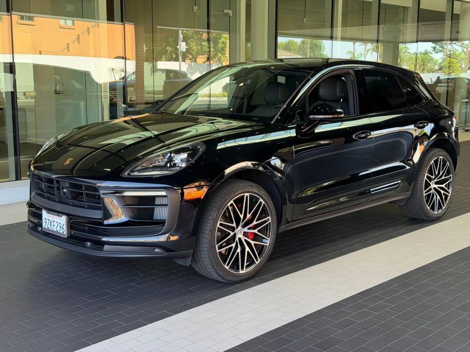 2025 Porsche Macan S