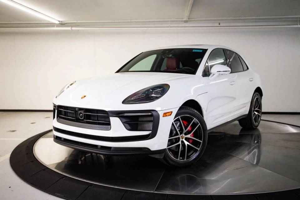 2026 Porsche Macan S