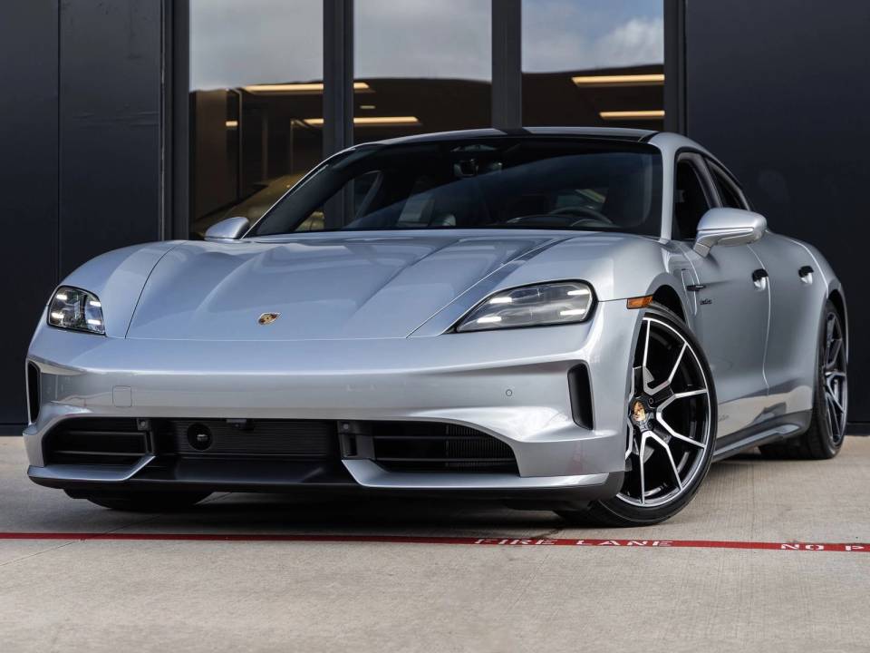 2026 Taycan 4 Black Edition listing photo