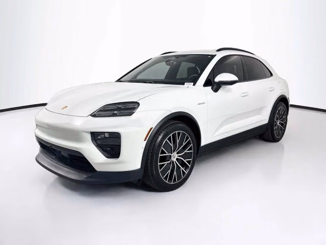 Used 2026 Porsche Macan Base with VIN WP1AD2XA6TL075285 for sale in Glendale, AZ