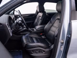 2023 Porsche Cayenne Base - Photo 33