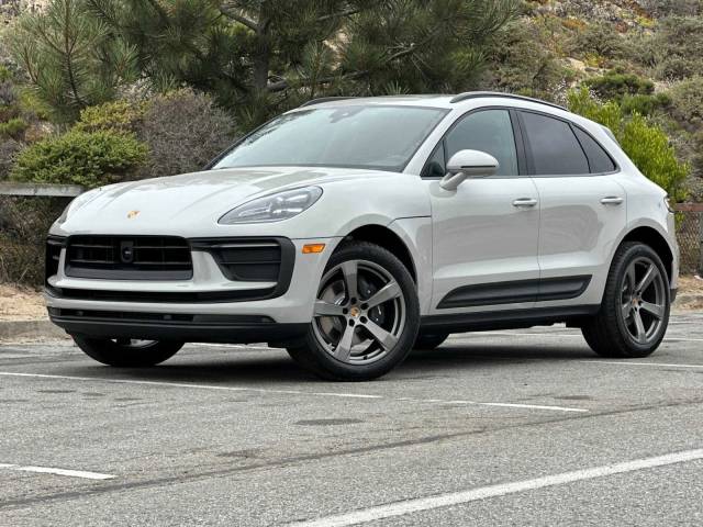 2025 Porsche Macan