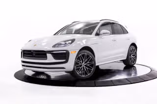 2026 Porsche Macan's photo