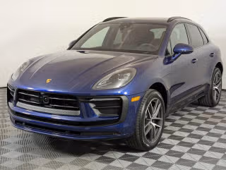 2025 Porsche Macan's photo