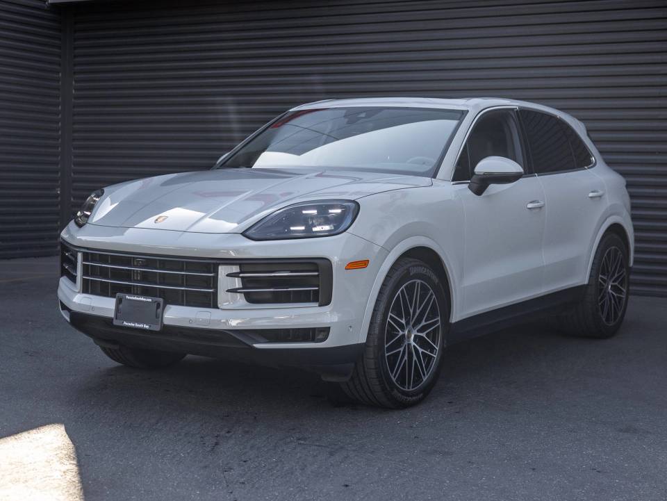2024 Porsche Cayenne Base