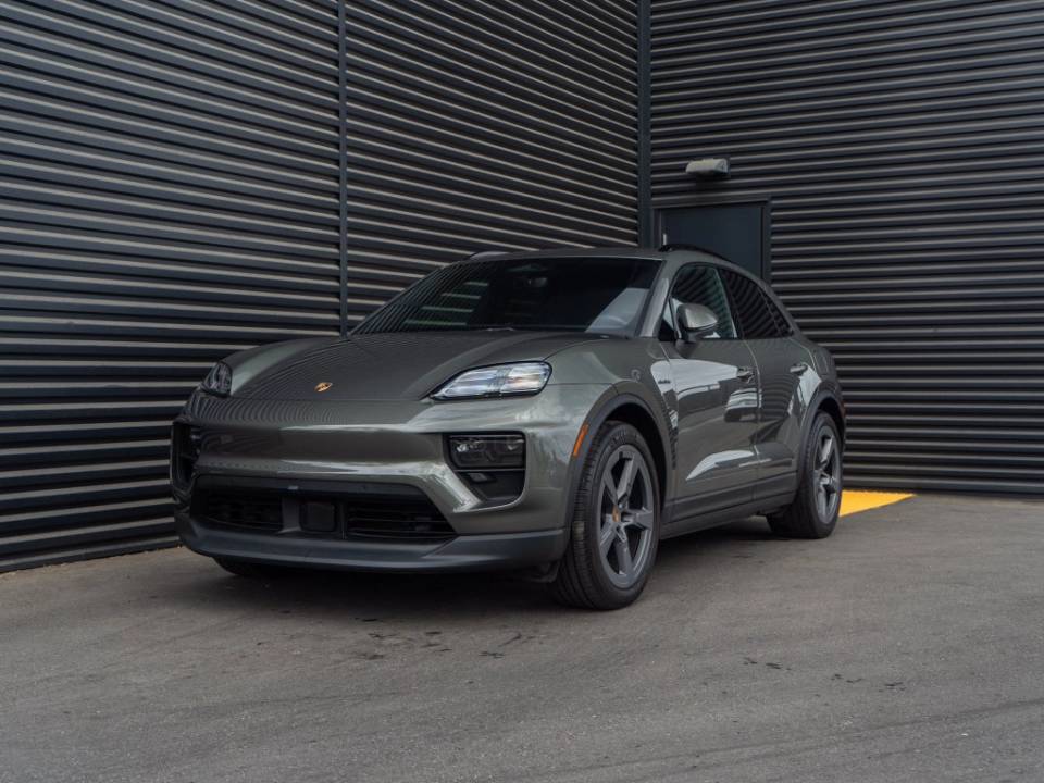 2026 Porsche Macan