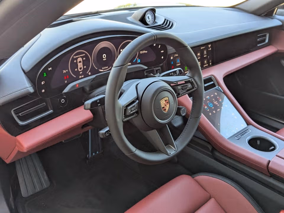 2025 Porsche Taycan Base - Photo 27
