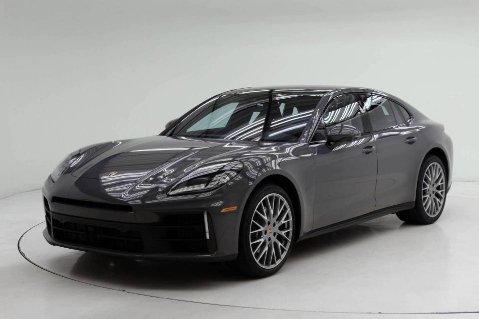 2026 Porsche Panamera