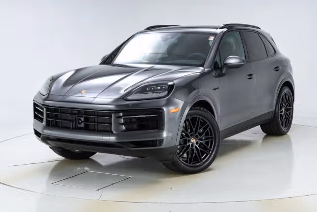 Used 2026 Porsche Cayenne E-Hybrid with VIN WP1AE2AY7TDA10557 for sale in Knoxville, TN