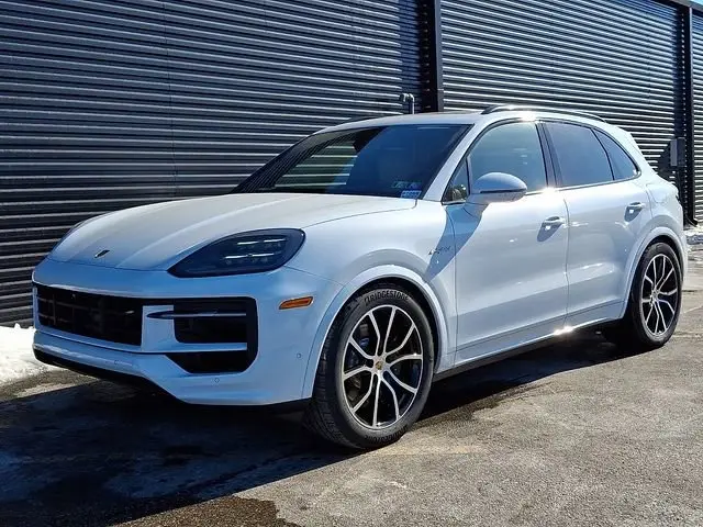 2026 Porsche Cayenne E-Hybrid - Photo 7