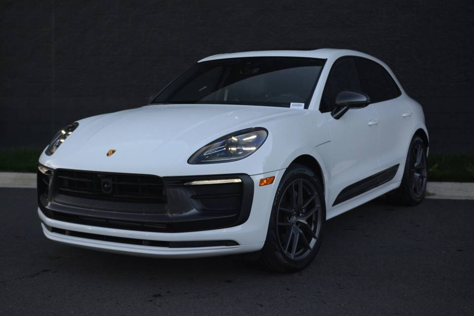 2025 Porsche Macan T
