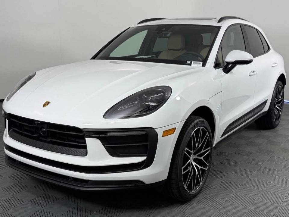 2026 Porsche Macan