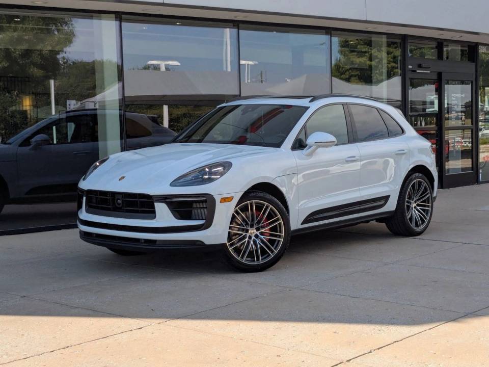 2026 Porsche Macan