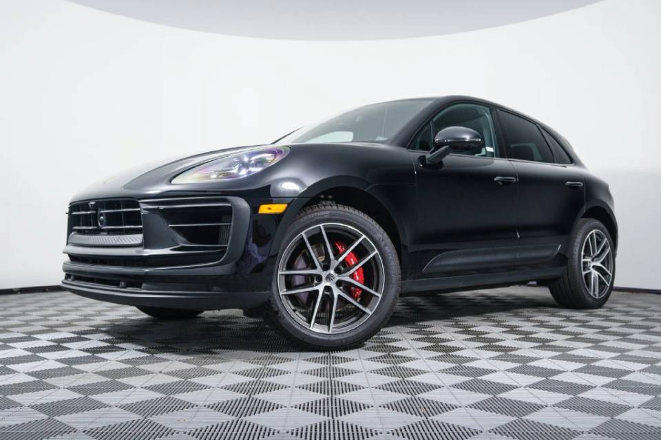 2026 Porsche Macan