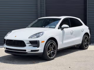 2021 Porsche Macan -'s photo