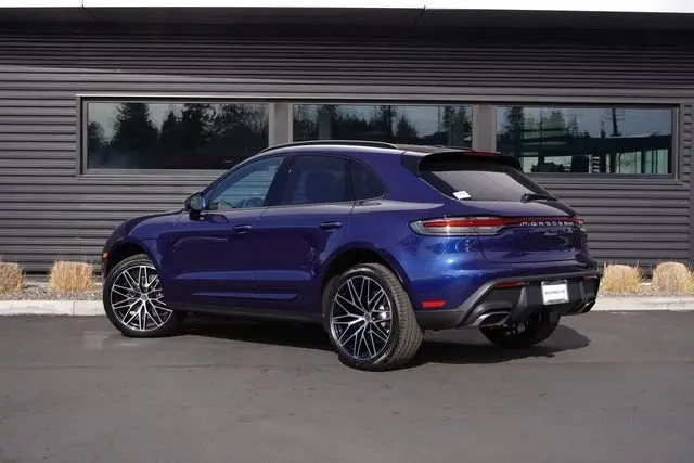 2026 Porsche Macan T - Photo 22