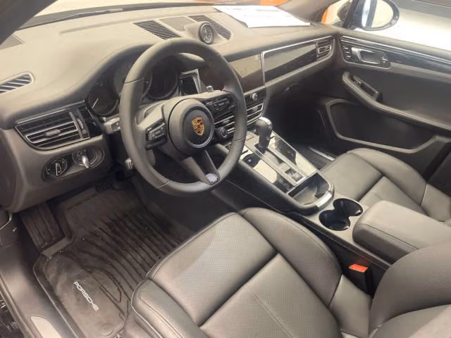 2026 Porsche Macan S - Photo 26