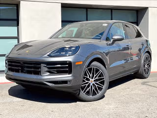 2025 Porsche Cayenne -'s photo