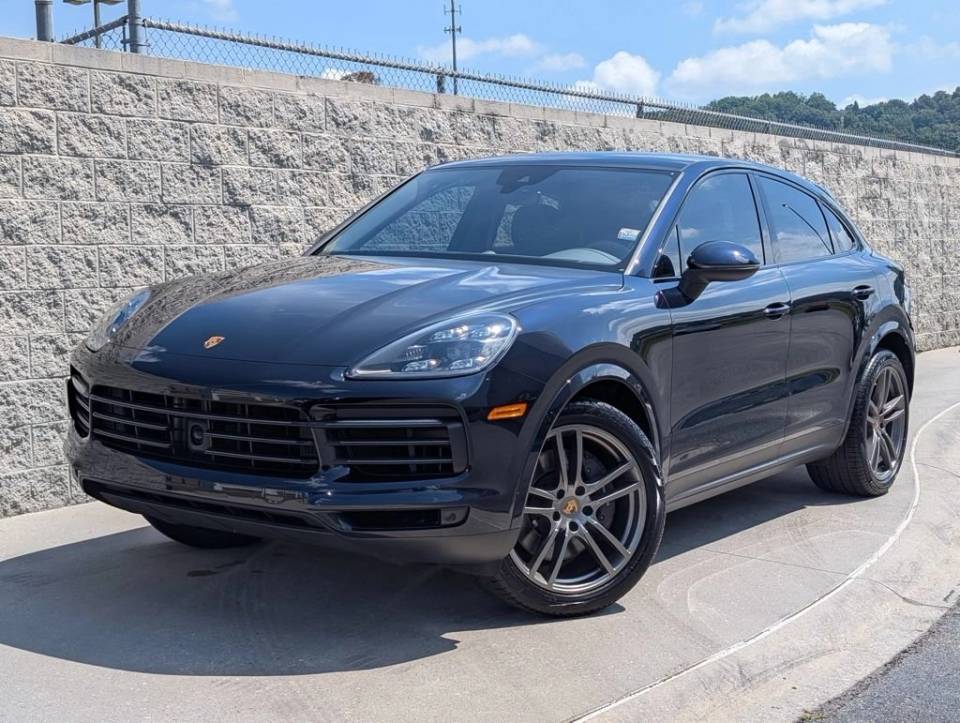 2022 Porsche Cayenne Coupe Platinum Edition
