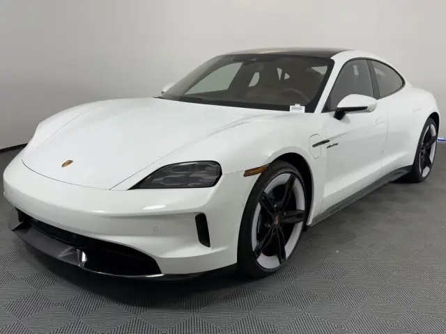 2026 Porsche Taycan GTS - Photo 6
