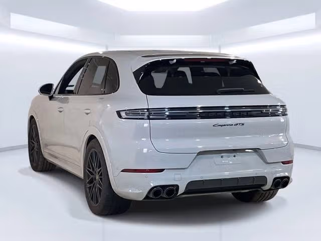 2025 Porsche Cayenne GTS - Photo 20