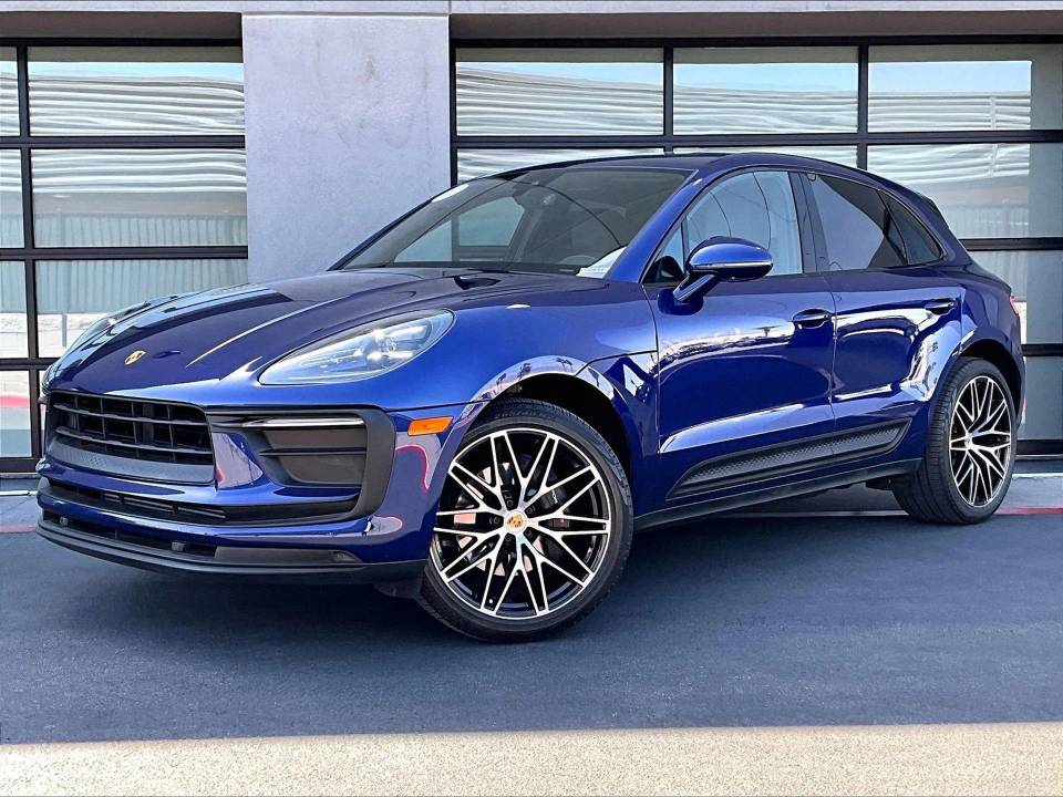2022 Porsche Macan Base