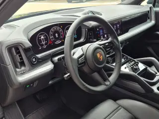 2026 Porsche Cayenne Coup Base - Photo 29