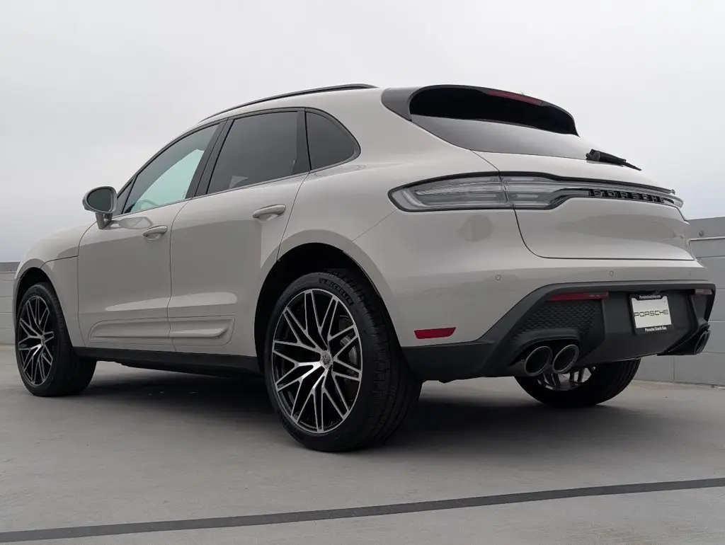 2026 Porsche Macan S - Photo 24