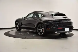 2025 Porsche Taycan S - Photo 21