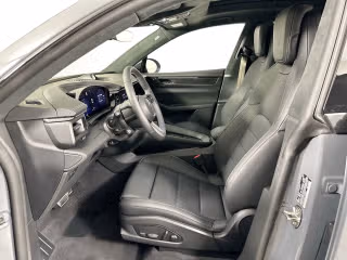 2025 Porsche Macan Turbo Electric - Photo 33