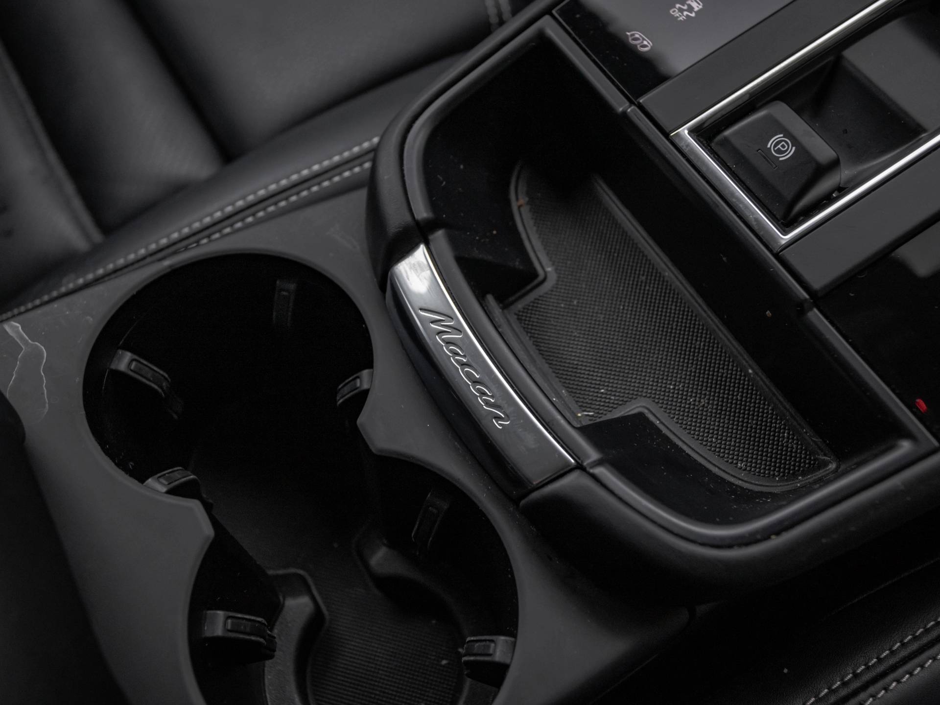 Macan GTS, photo 36 of 36