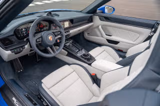 2026 Porsche 911 GTS - Photo 25
