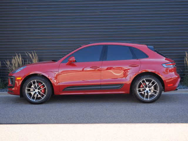 2025 Porsche Macan S - Photo 10
