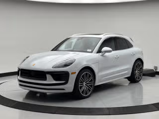 2026 Porsche Macan S's photo